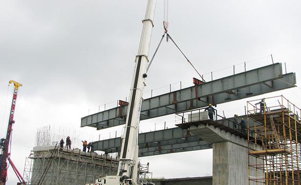 В Калининграде демонтируют старый берлинский мост