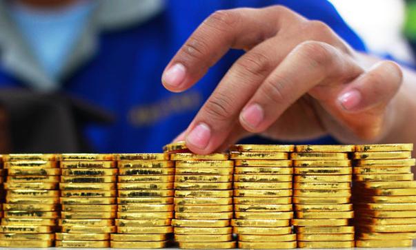 Сколько золота добывается в России