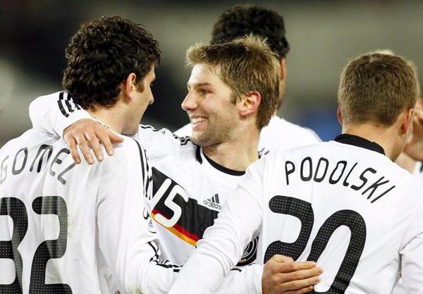 soccer player hitzlsperger thomas