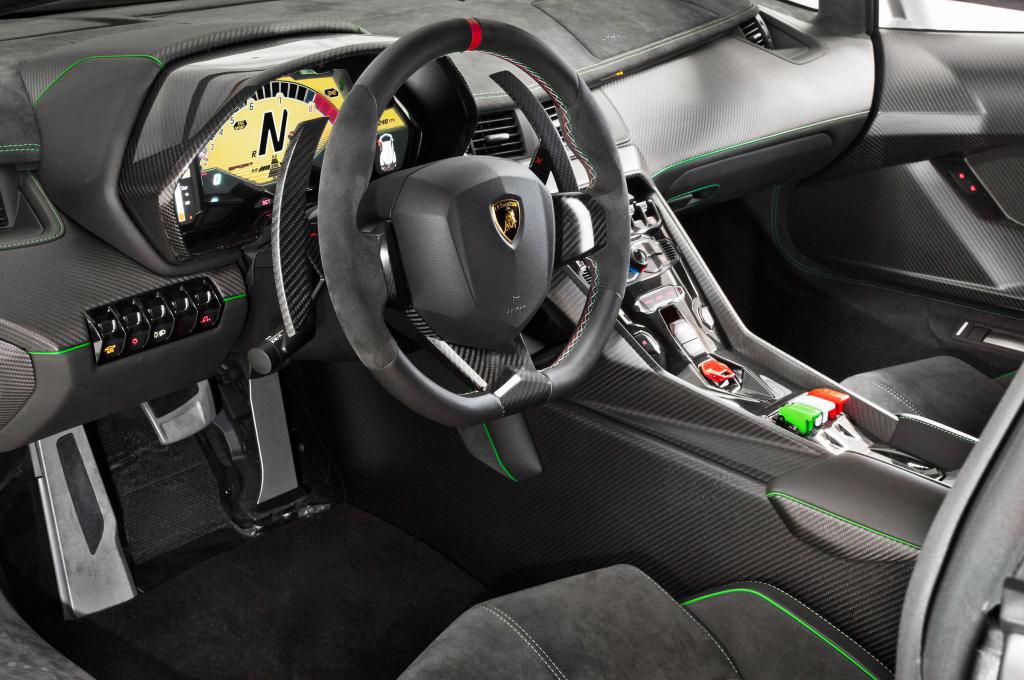 Салон Lamborghini Veneno