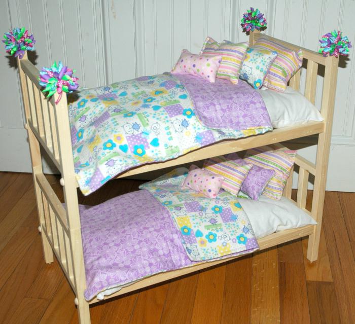 Деревянная двухъярусная кровать для кукол