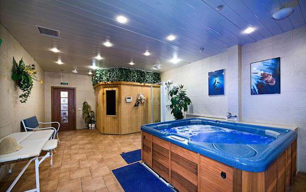 sauna in Moscow for two with a pool