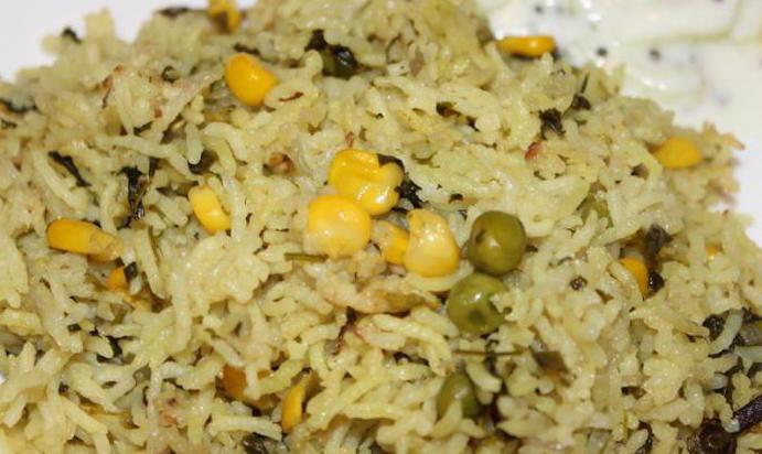рис с зеленым горошком и кукурузой