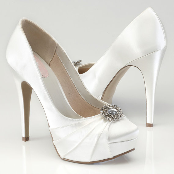 White heeled shoes