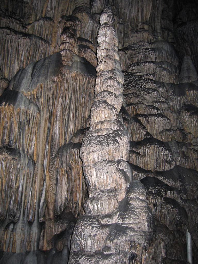 пещера зевса на критеф