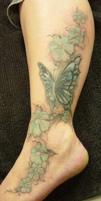 татуировка на ноге узор