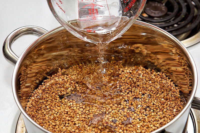 Как сварить гречку рассыпчатой в кастрюле на воде пошаговый рецепт с фото в домашних условиях