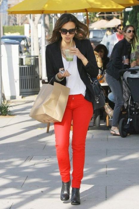 red jeans photo