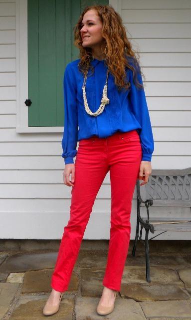 what to wear with red jeans