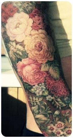 татуировка цветок