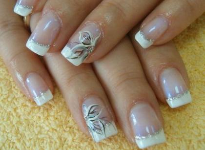 patterned nails