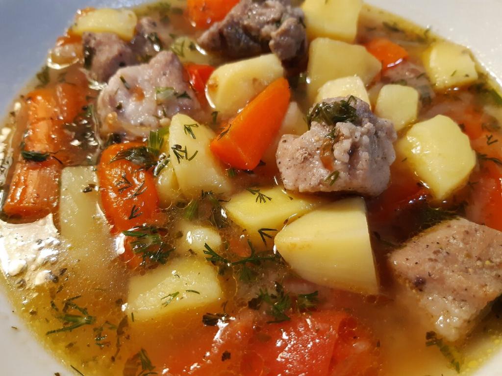 Соус из свинины с картошкой