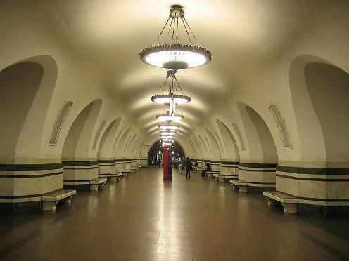 метро алексеевская