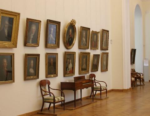 paintings of the radio museum