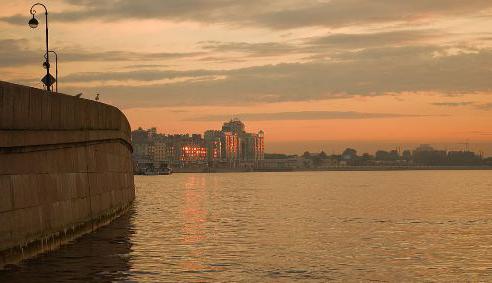 Quay Robespierre pier