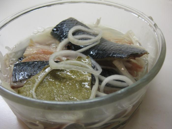 How to pickle herring at home?