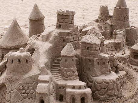  замок на песке