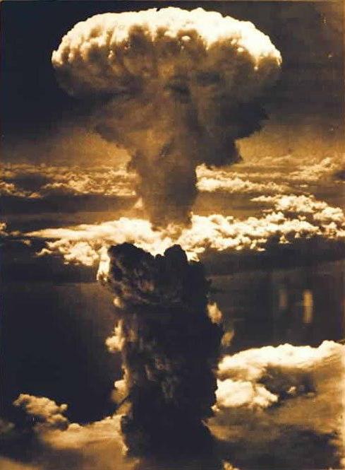 атомная бомбардировка хиросимы и нагасаки 