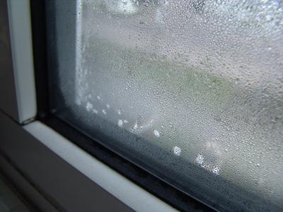 пластиковые окна с вентиляционным клапаном