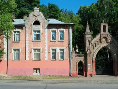 Памятник железнодорожникам на немецком кладбище в Москве