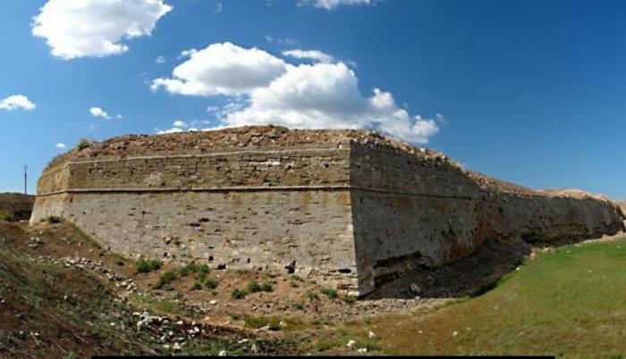памятники архитектуры Aрабатская крепость 