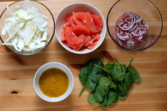 Как подготовить салат с грейпфрутом?