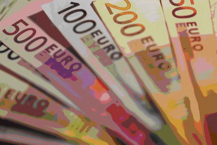 какую валюту брать в тайланд евро или доллары