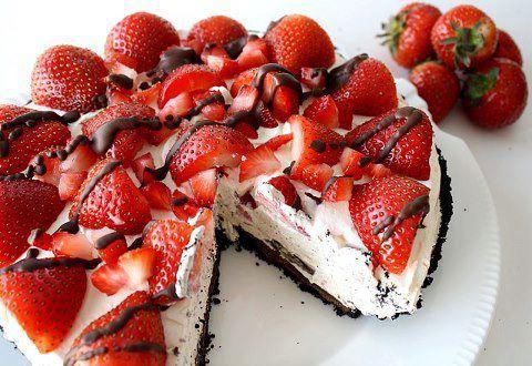 casserole with cottage cheese and strawberries