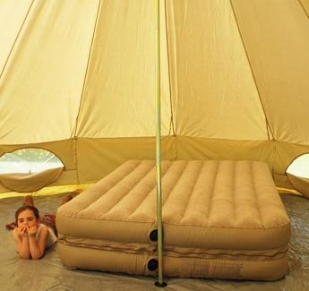 Палатка и надувной матрас