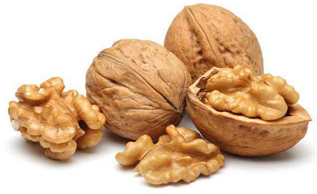 how many walnuts can you eat per day