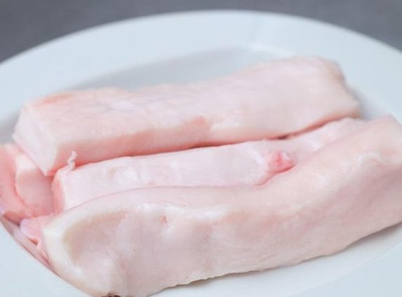 Свиной жир: польза и вред, состав, рецепты применения в народной медицине