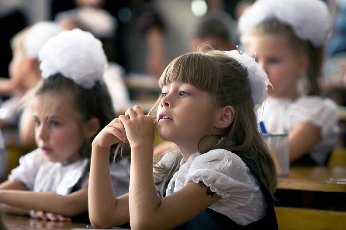 public services register a child in school