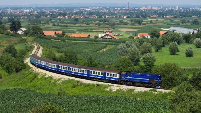 what to take with you on the train