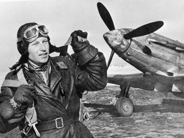 один из первых русских летчиков