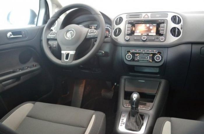 Volkswagen Golf Plus Features