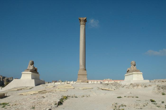 lomonosov horace monument