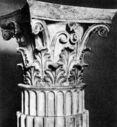 украшение на капителях колонн