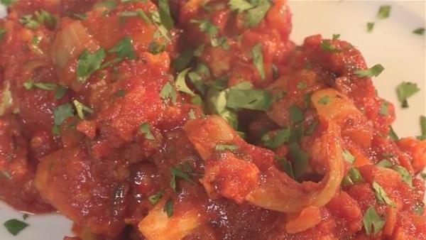 stewed cauliflower in a slow cooker