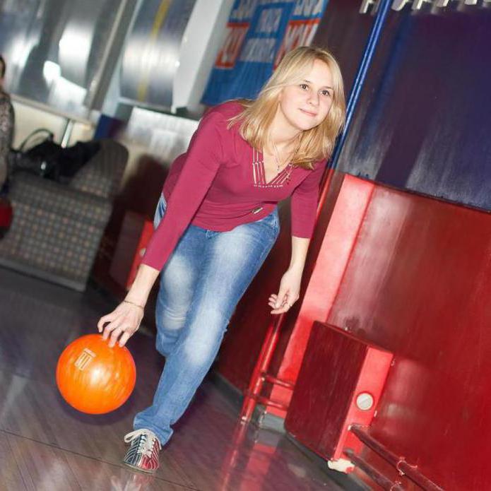 bowling at Kolomenskaya