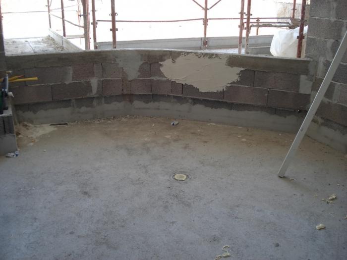 waterproofing the foundation with liquid glass