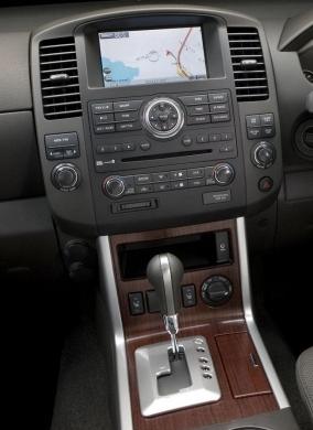 Nissan pathfinder photo