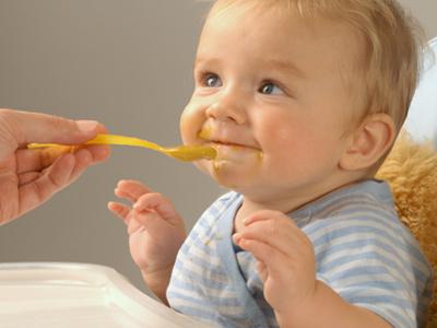 как научить ребенка жевать пищу