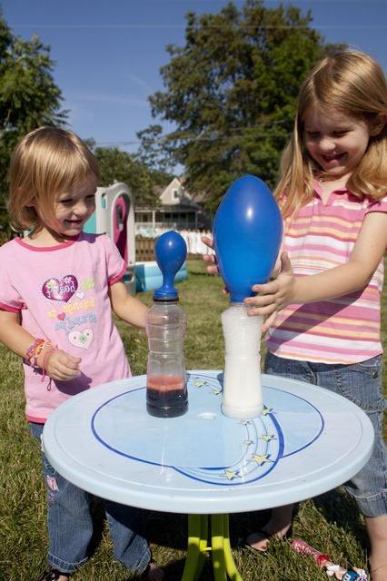 helium inflated balloons at home