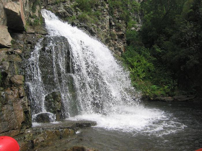 Kamyshlinsky waterfall