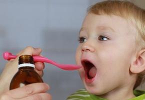 bronchitis symptoms in Komarovsky children,