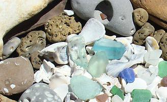 камни черного моря