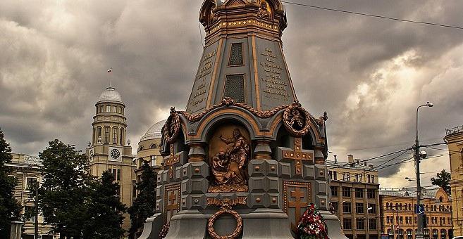 памятник героям плевны в москве