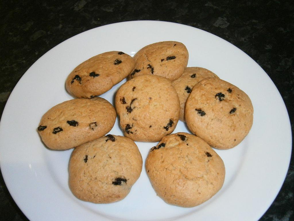 бисквитные печенья можно разнообразить добавками