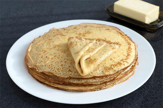 prepare pancakes for Shrovetide