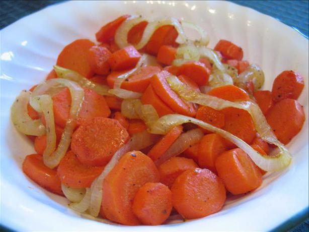 тушеная морковь с луком